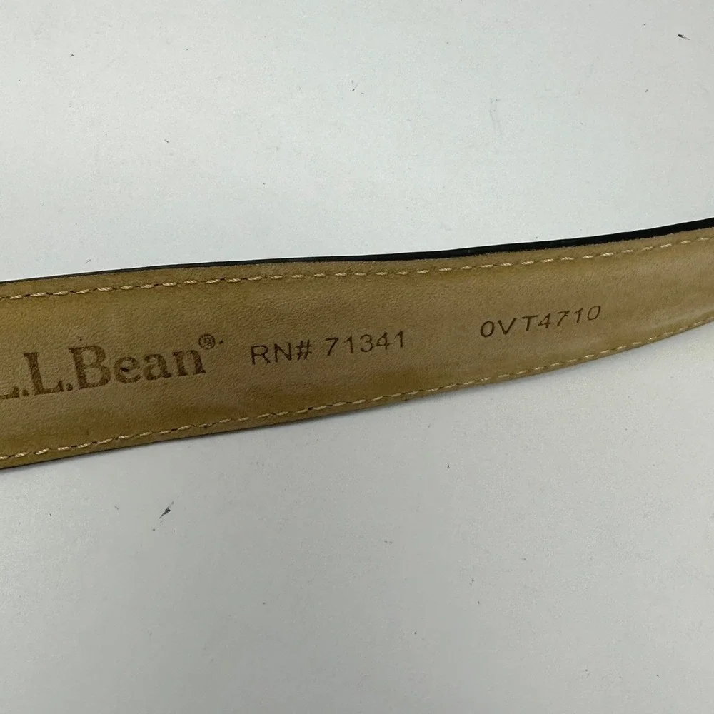 LL Bean Mens Black Genuine Leather Dress Belt Silver Buckle Size 42 Turkey